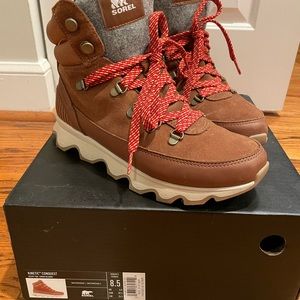 Sorel Kinetic Conquest Velvet Tan 8.5 WORN ONCE